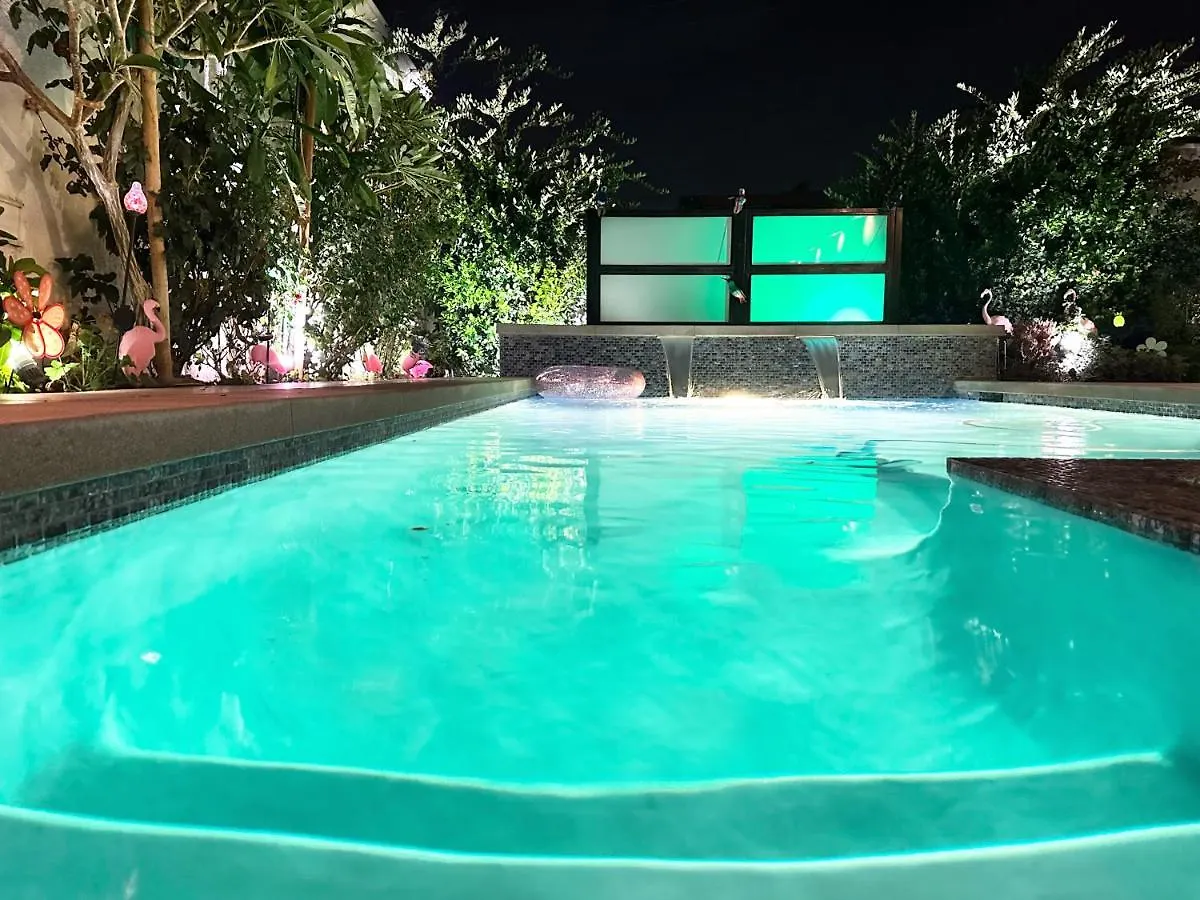 Noho Luxury Oasis I Saltwater Pool-Spa I Sleeps Up To 8 I 15 Mins From Hollywood Los Angeles Villa