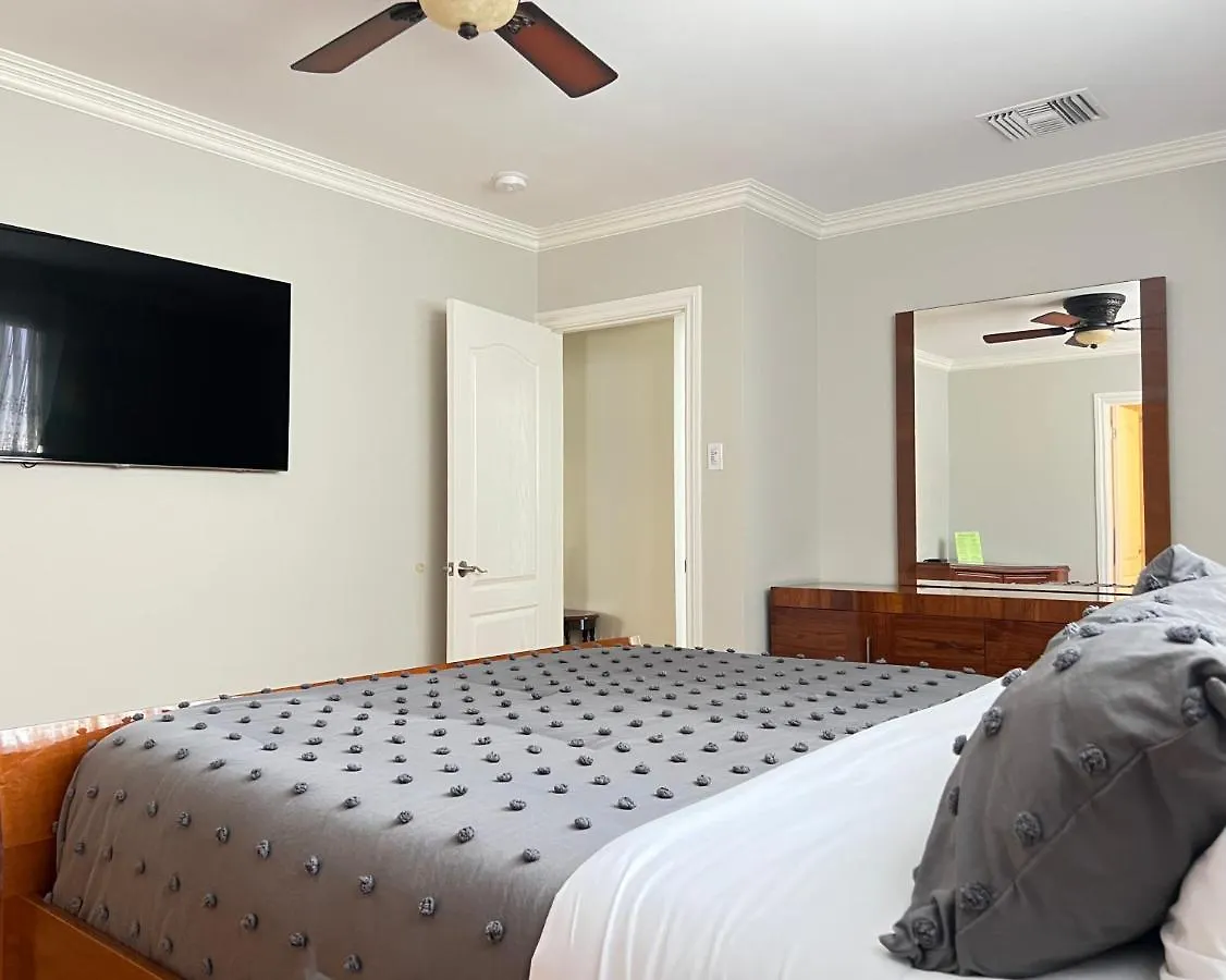 Noho Luxury Oasis I Saltwater Pool-Spa I Sleeps Up To 8 I 15 Mins From Hollywood Los Angeles Villa